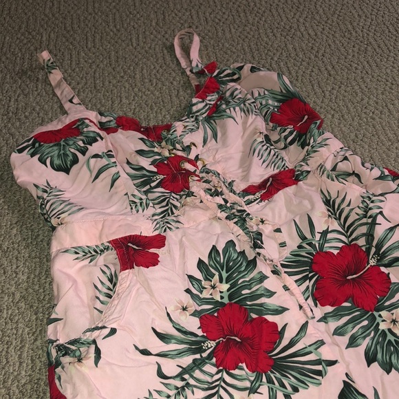 Pink floral summer jumper from GUESS - Picture 3 of 7